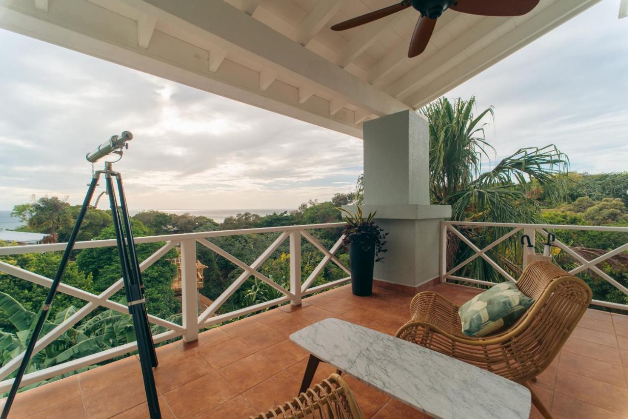 Blue Roatan Resort West Bay Bagian luar foto