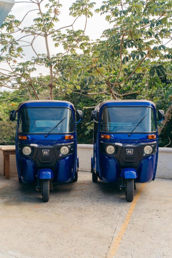 Blue Roatan Resort West Bay Bagian luar foto