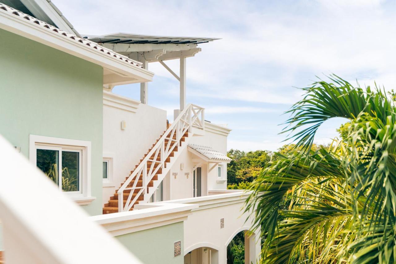 Blue Roatan Resort West Bay Bagian luar foto
