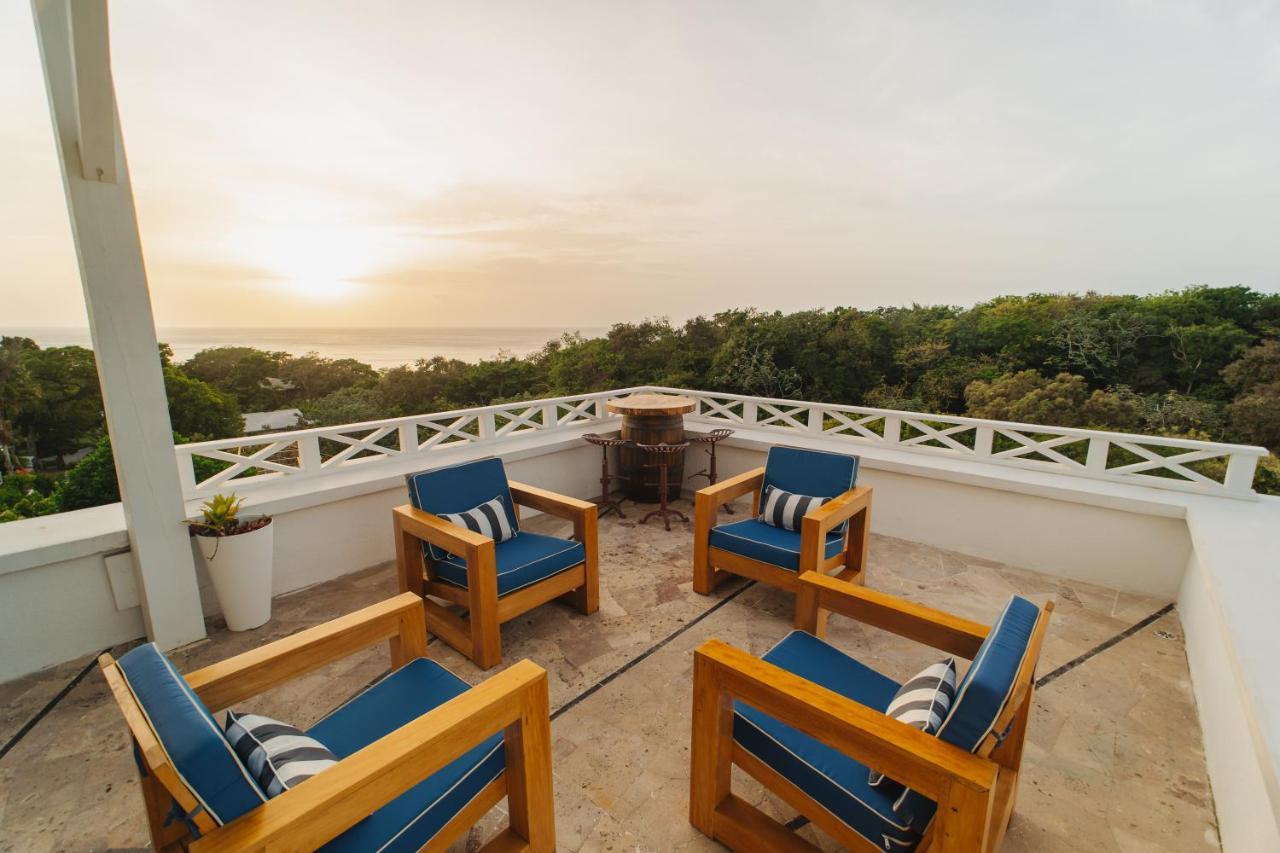 Blue Roatan Resort West Bay Bagian luar foto