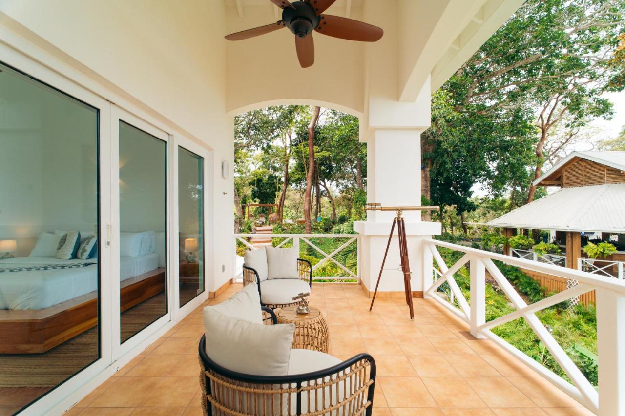 Blue Roatan Resort West Bay Bagian luar foto